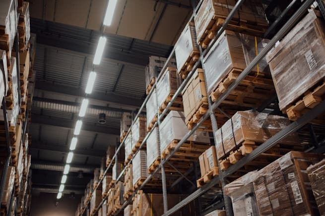 Retail warehouse shelving